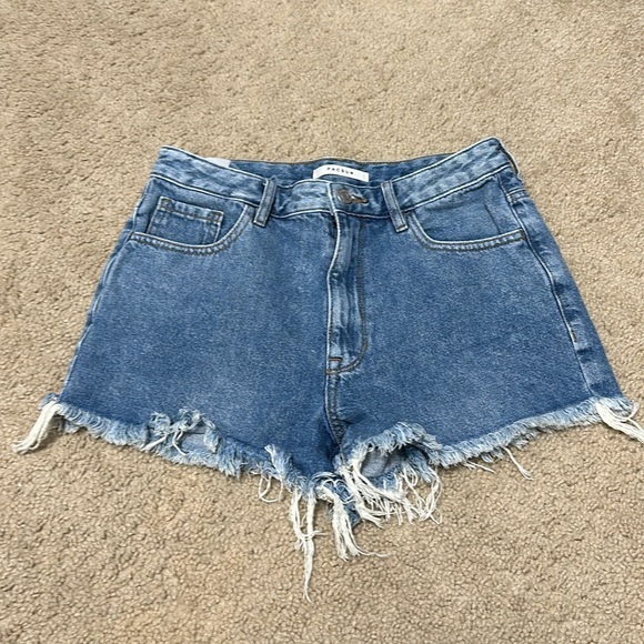 PacSun Medium High Waisted‎ Denim Festival Shorts Frayed Raw Hem Size 2/waist 26 - Picture 1 of 6